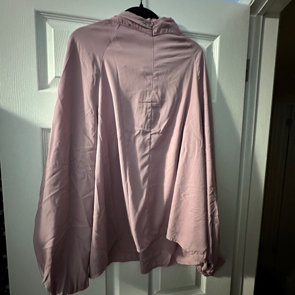 NWT Eloquii Dusty Pink Blouse – 3X – High Neck, Back Zip, Peekhole Detail - Picture 7 of 7